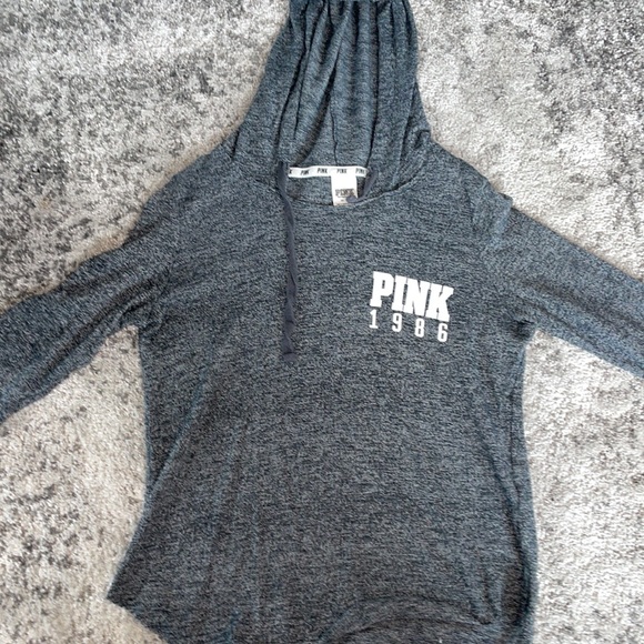 Light Pullover/Shirt with Hood - Picture 3 of 3